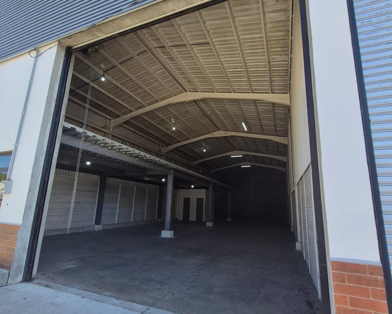 📍 OFIBODEGA EN RENTA – 390 M² | COMPLEJO INDUSTRIAL| MAZATENANGO