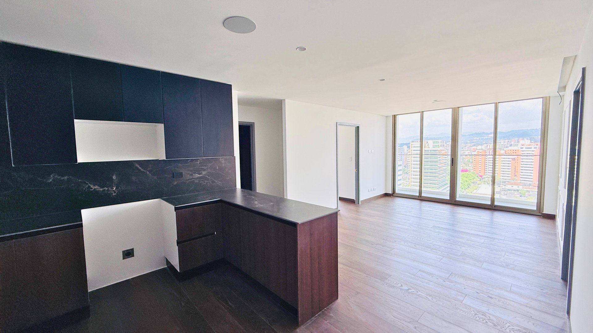APARTAMENTO P/ ESTRENAR, EDIFICIO ATARAH 92.13 MTS2, 3 DORMITORIOS, ZONA 10