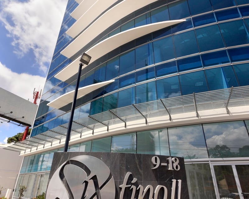 RENTA Clínica Dental en Zona 10 Sixtino II