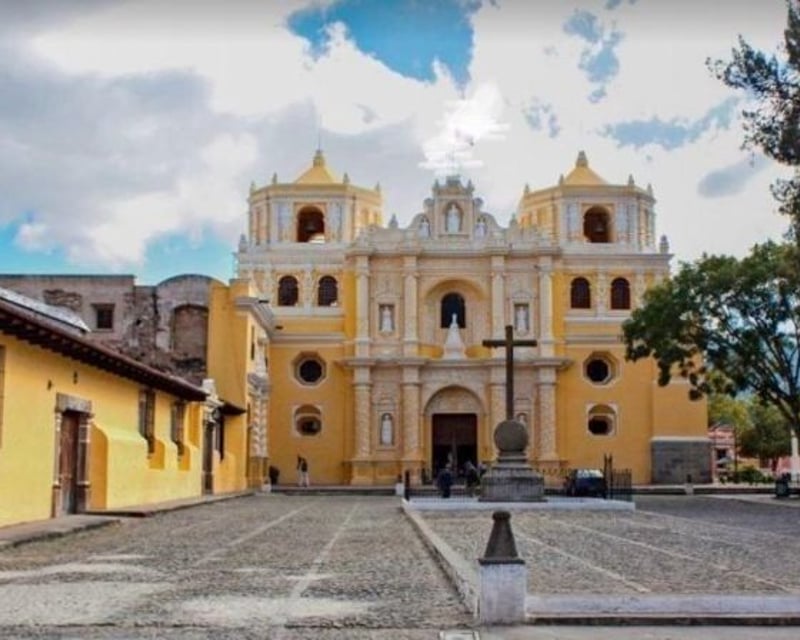 ANTIGUA / Terreno en venta en el Casco