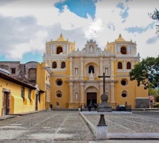 ANTIGUA / Terreno en venta en el Casco
