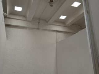 Local Comercial en el limite de Zona 10 y Zona 15 - 4