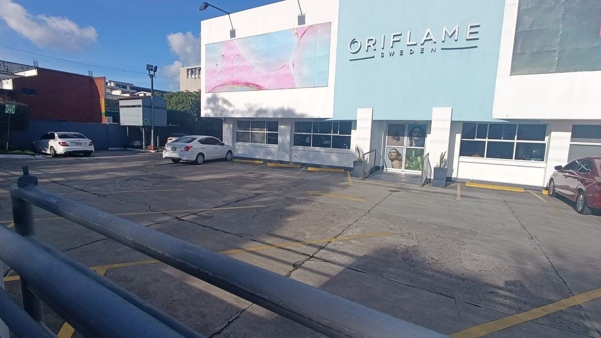 PROPIEDAD COMERCIAL EN ALQUILER – 6ª Avenida, Zona 9 - Miniatura 4