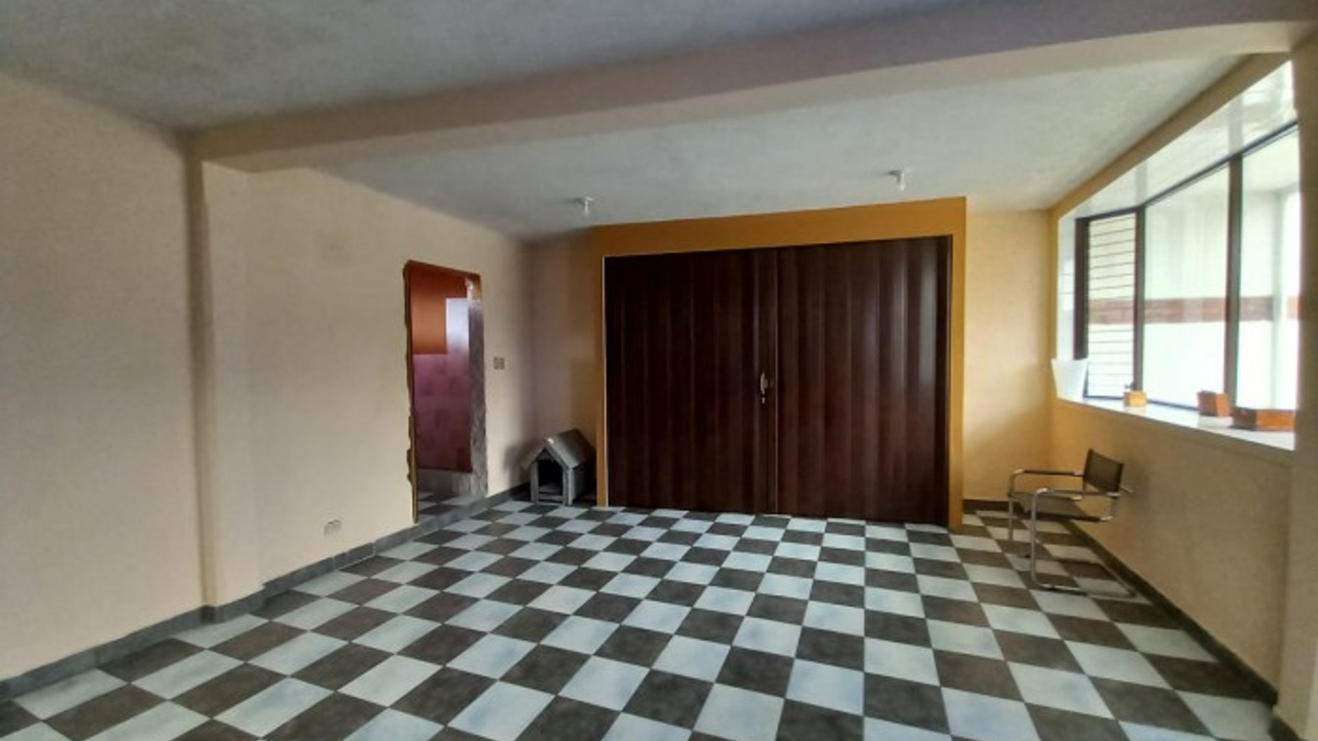 Casa grande en venta cerca a Carretera Interamericana - Miniatura 4