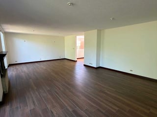 *Venta amplia casa en Colinas de Castel Km 20.5 Carr. Fraijanes* (C) - 2