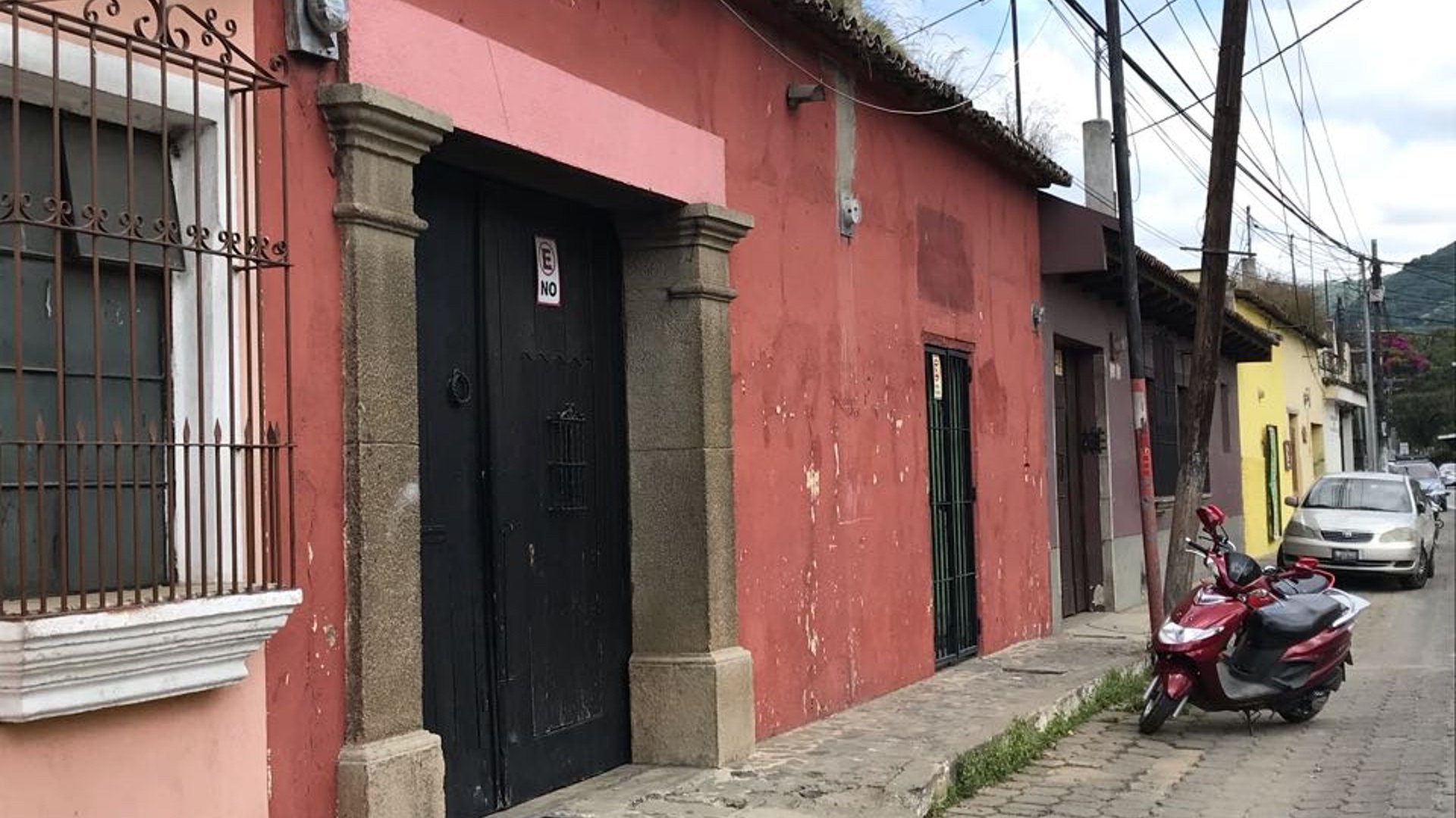 Casa GRANDE en Venta en Jocotenango, Sacatepéquez; Guatemala - Image 1