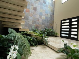 Exclusiva Casa en Renta Zona 16, Guatemala - 4 Hab. - Image 1