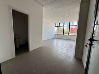 Oficina en Renta | Fiamene Zona 10 - 2