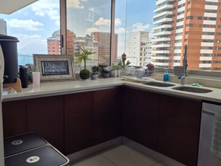 Apartamento en renta de 3 habitaciones y linea blanca Z14 Ref-5423 - Image 4