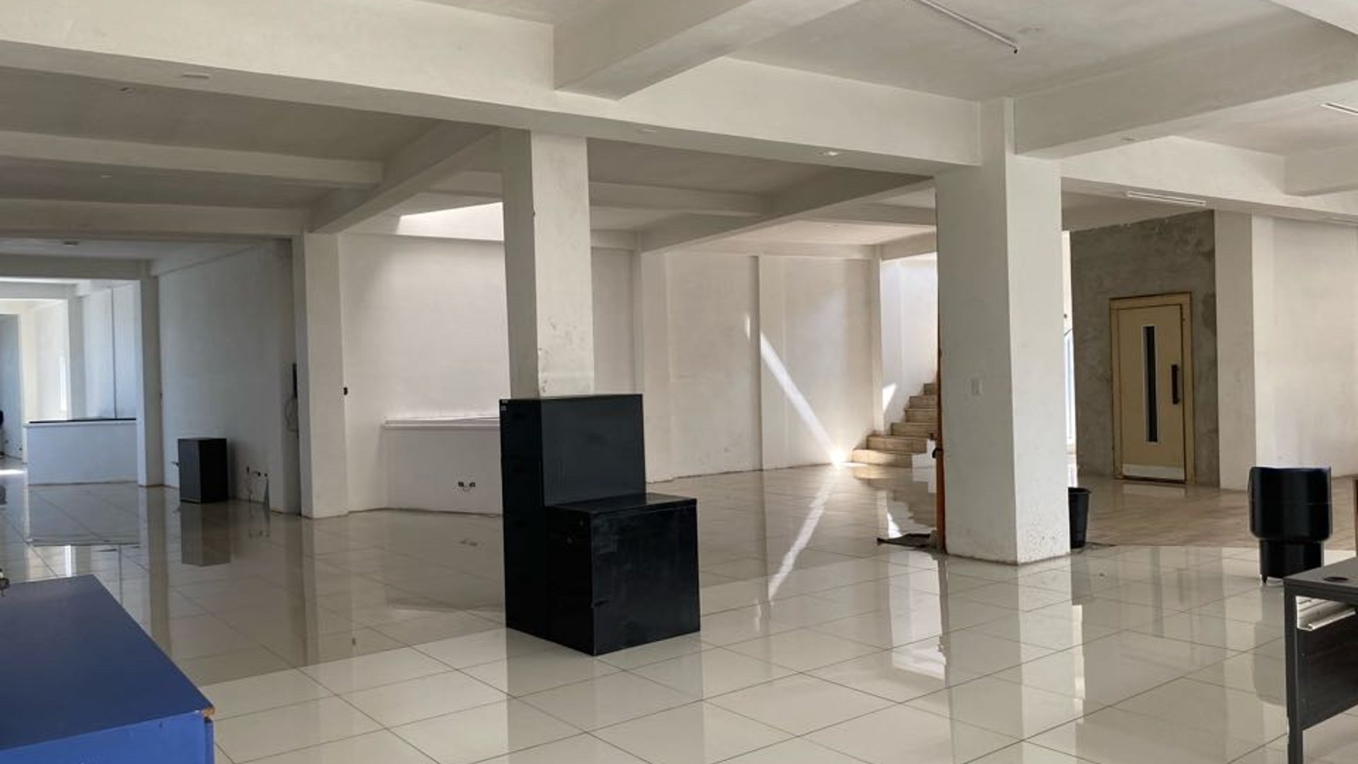 Oficinas en Alquiler Km. 16 Calzada Roosevelt  - Miniatura 7