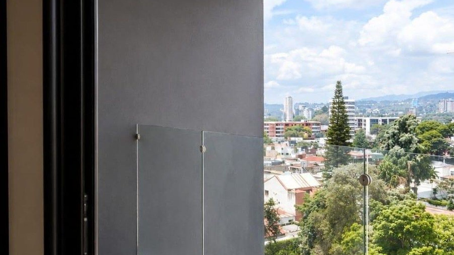 Apartamento en Venta – Edificio Moretti, Zona 10 - Miniatura 10