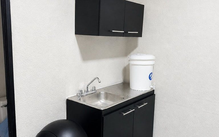 Apartamento Amueblado en Renta – Edificio Reforma Montúfar, Zona 10 - Miniatura 3