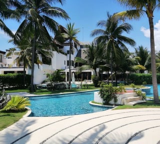 Terreno en VENTA en condominio en Monterrico