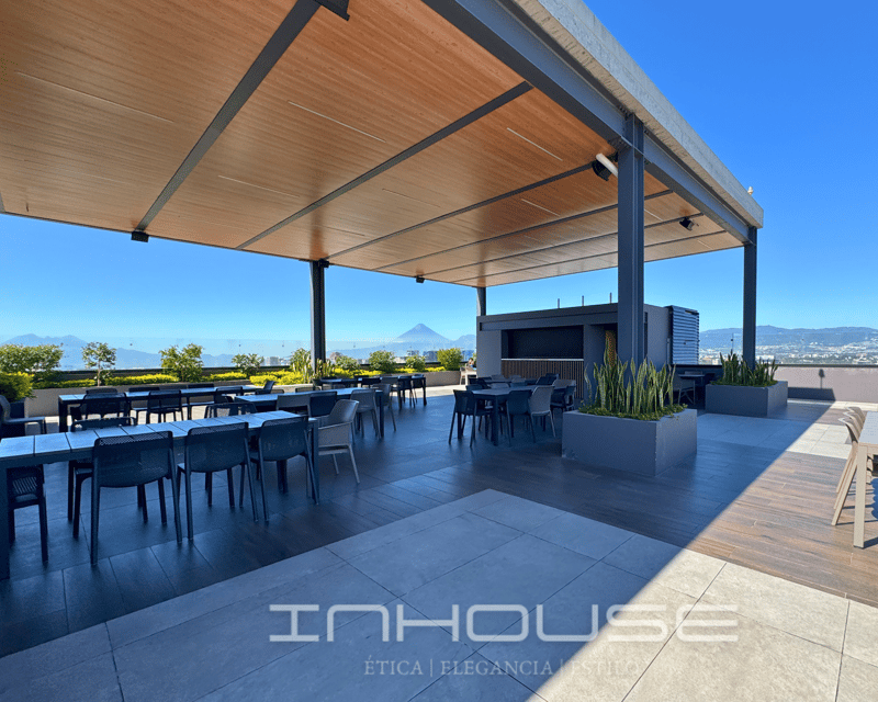 OFICINA EN RENTA EN EDIFICIO 01010