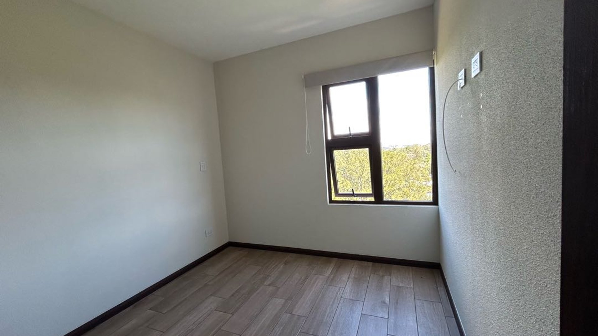 Apartamento en Renta  en Edificio  San Isidro 2021, Zona 16 - Miniatura 5
