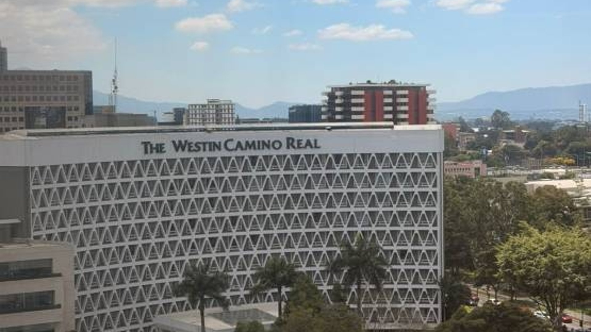 Oficina en Renta, Zona 10 (R10250) - Miniatura 3