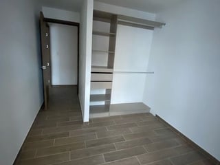 Apartamento en Venta – Parque 14, Zona 14 - Image 7