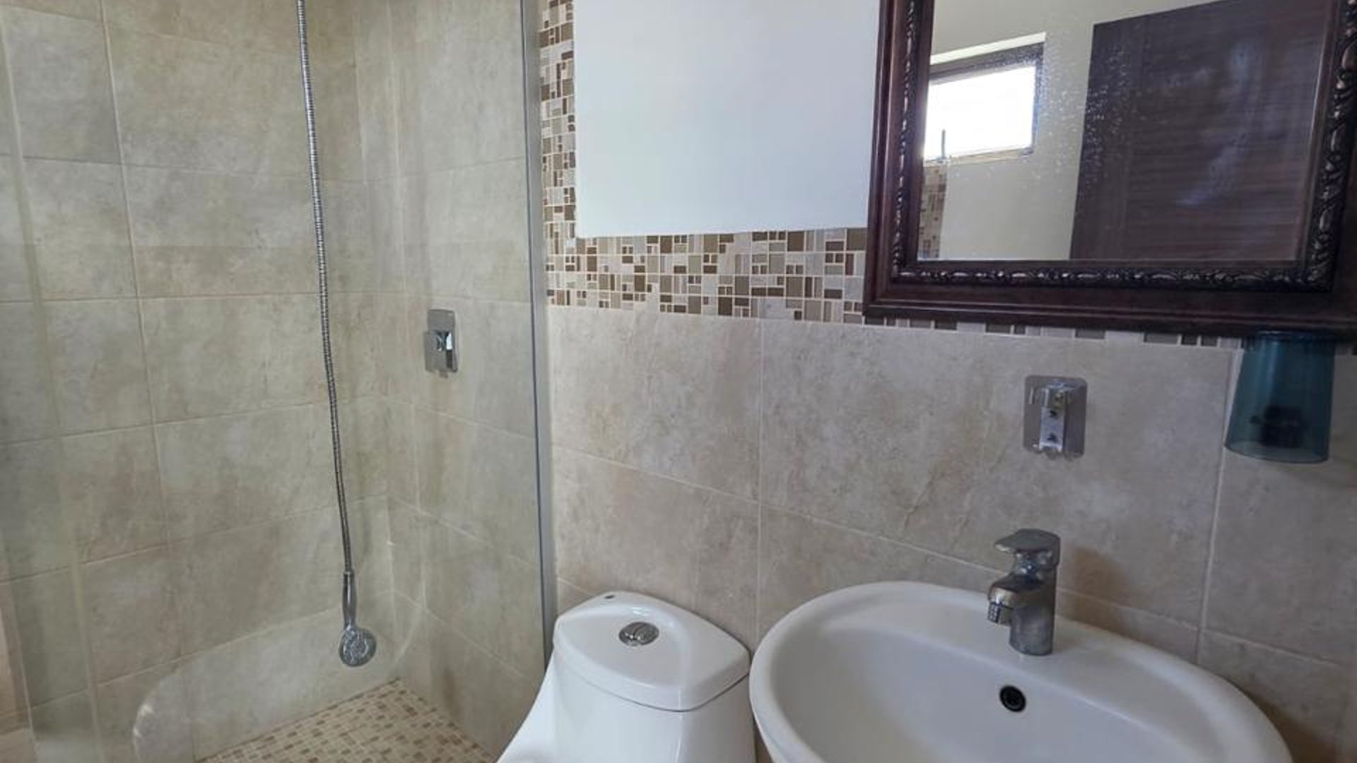 Apartamento en Di Fiori Zona 7 Nivel 9 - Miniatura 7