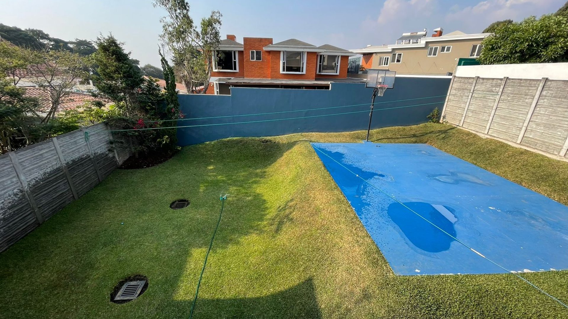Exclusiva Casa en Renta Zona 16, Guatemala - 4 Hab. - Miniatura 5
