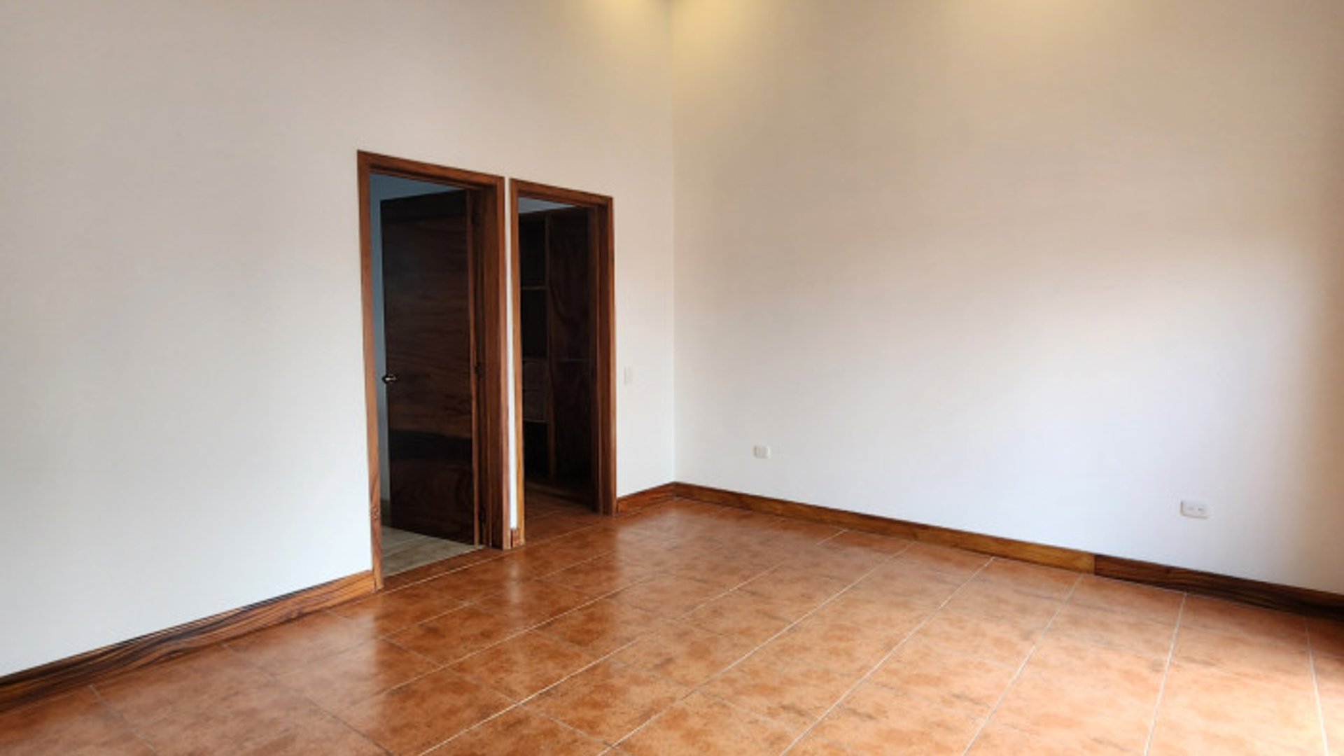 Exclusiva Casa esquina en Venta en La Antigua Guatemala - Miniatura 23