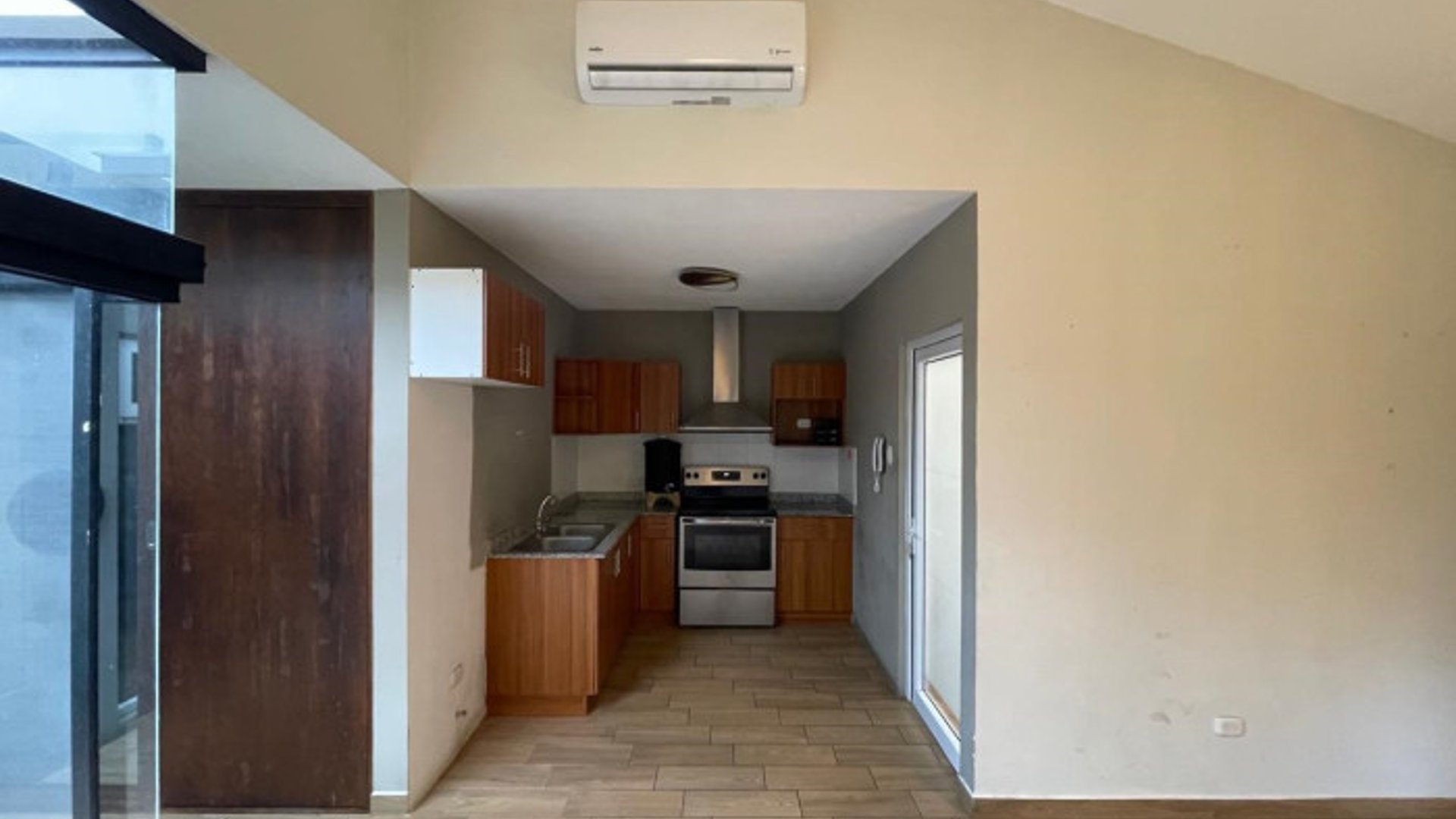 Casa Remodelada en Venta, Arcos de Santa Maria II - Miniatura 3
