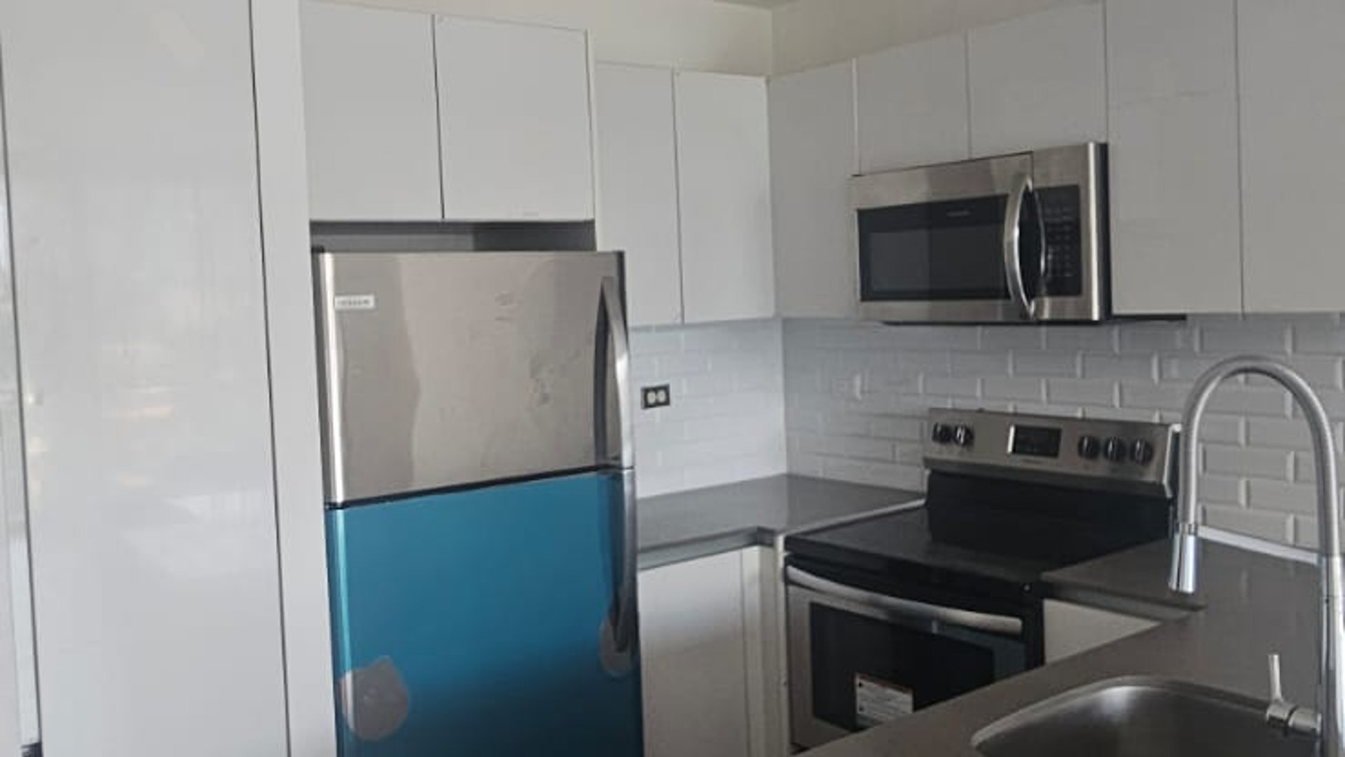 Apartamento en renta zona 15 Vista Hermosa II / Avenik - Miniatura 2
