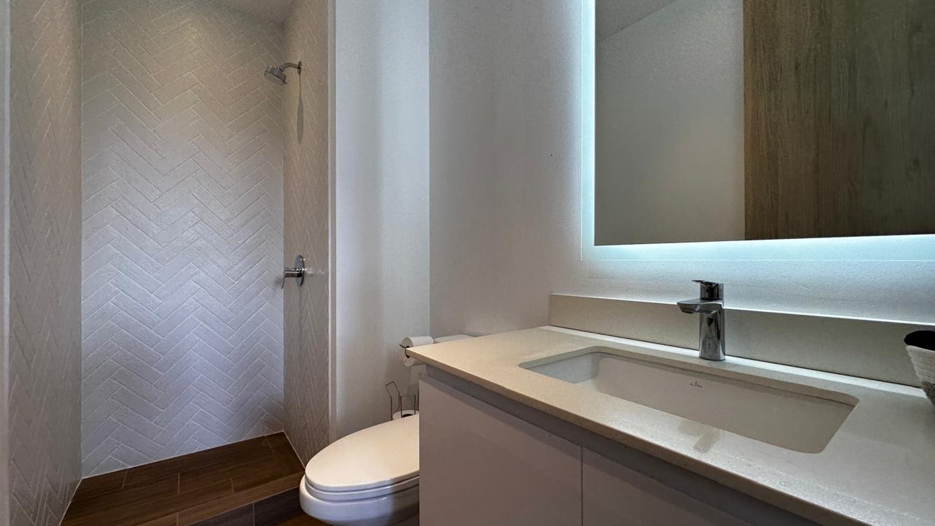 Apartamento en venta en Triva zona 15 - 2 habitaciones Ref-6017 - Miniatura 4