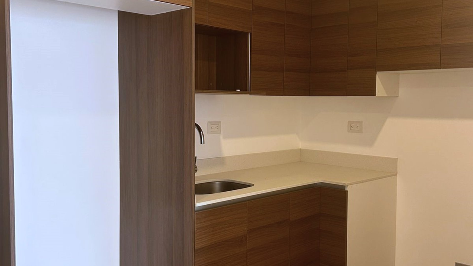Apartamento con jardín en venta en Zona 14, Sector la Villa