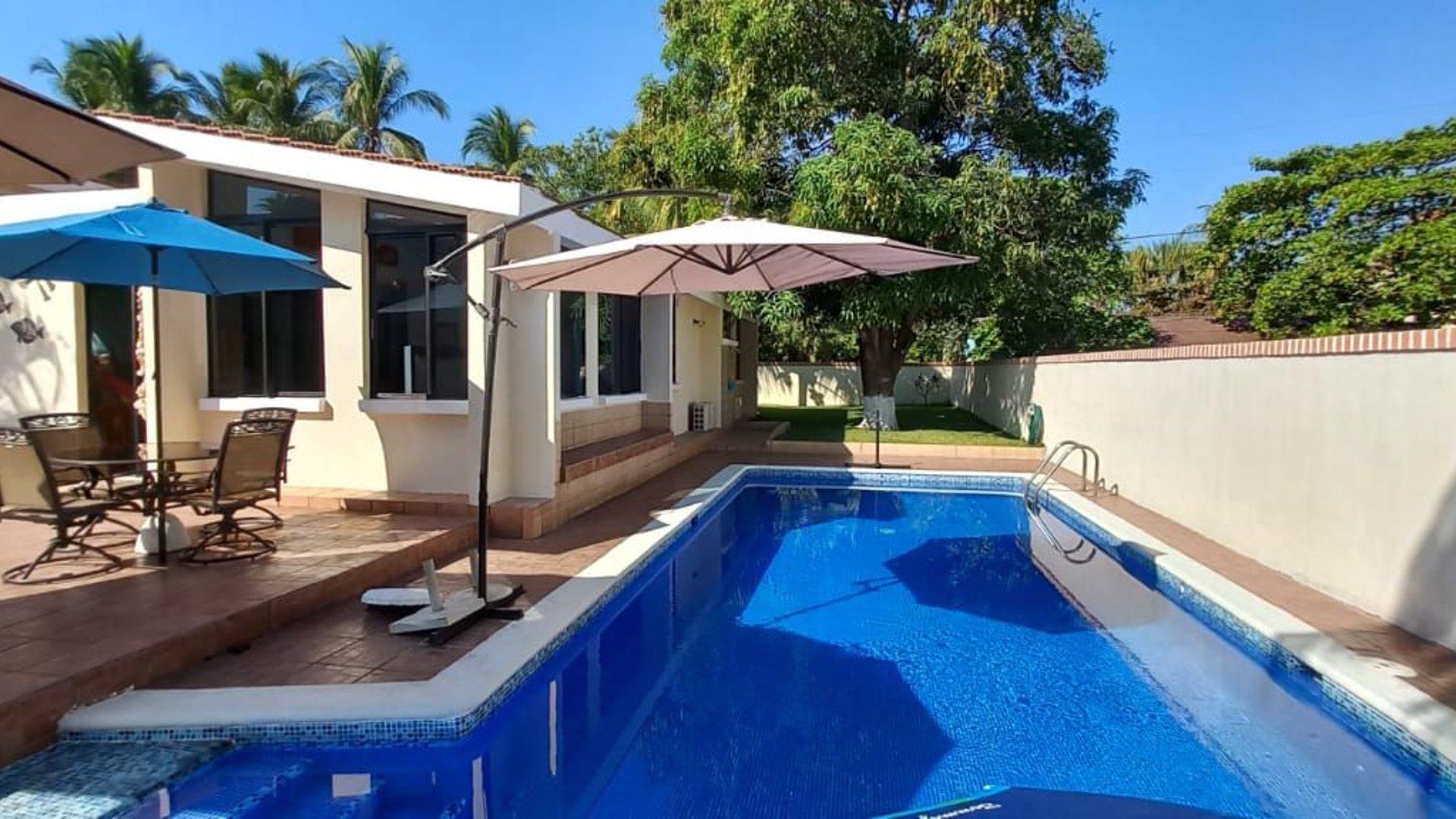 LIKIN CASA EN VENTA  - Image 1