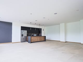 En venta apartamento con jardin en zona 15 Guatemala - Image 11