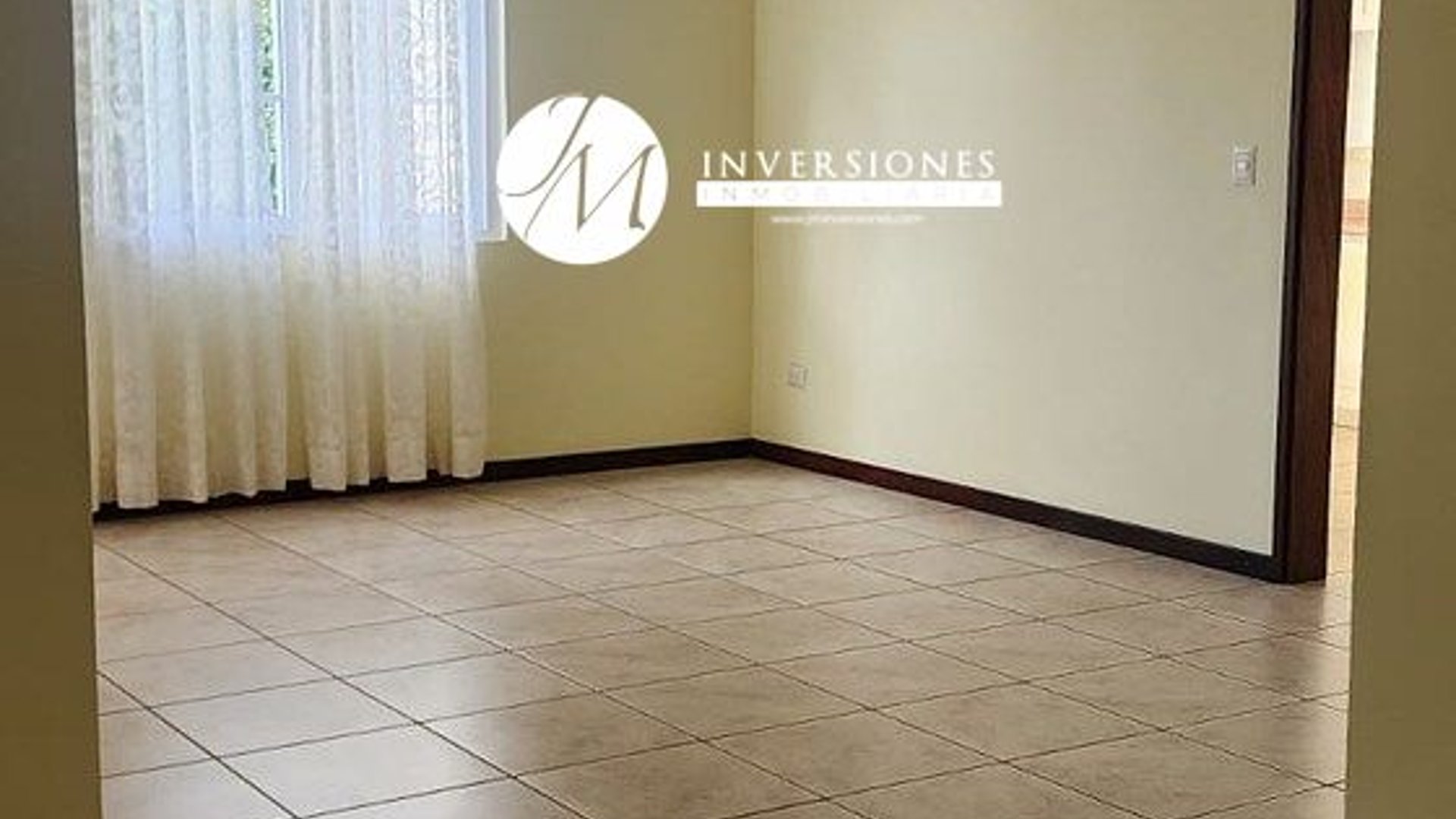 Casa en renta de 5 Dormitorios en Fraijanes - Miniatura 5