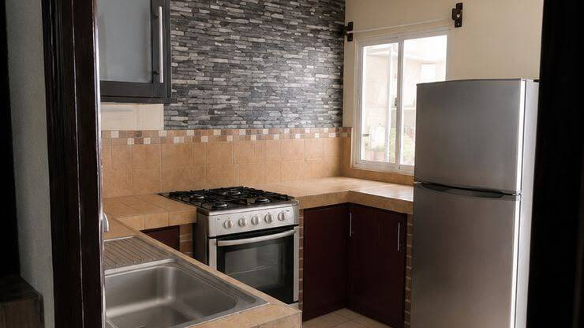 Casa en Venta Dentro de Residenciales En San Jose Pinula - Miniatura 2