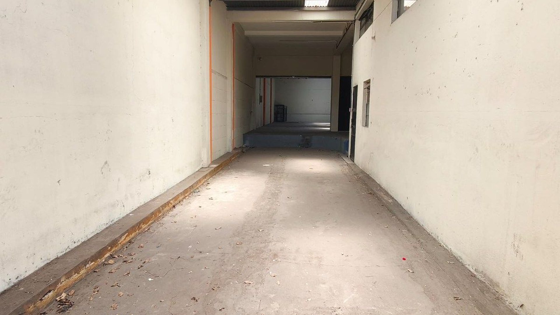 Bodega en Renta - Sobre Calzada Aguilar Batres Zona 12 - Miniatura 12