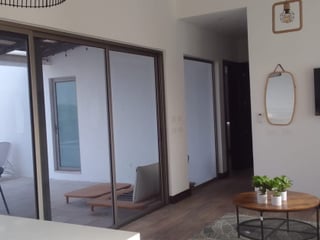 Espectacular villa amueblada en renta en Monterrico - Image 2