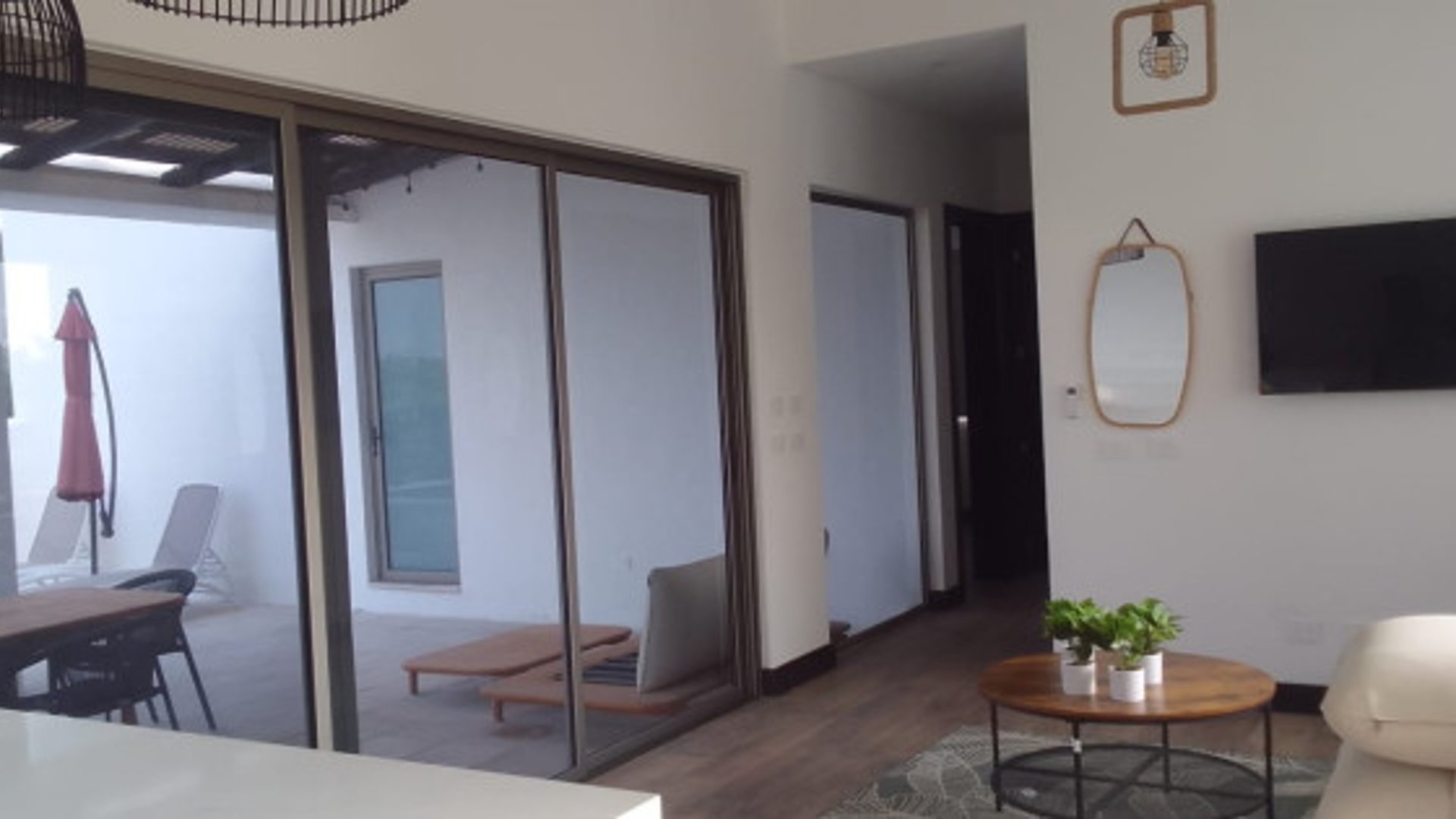 Espectacular villa amueblada en renta en Monterrico - Miniatura 2