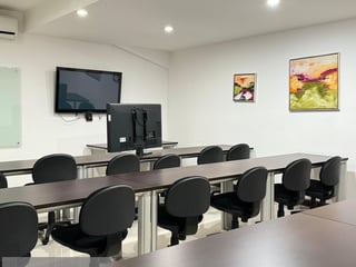 2 Edificios en Renta ideal para Universidades, Call Center u Oficinas CAES - Image 45