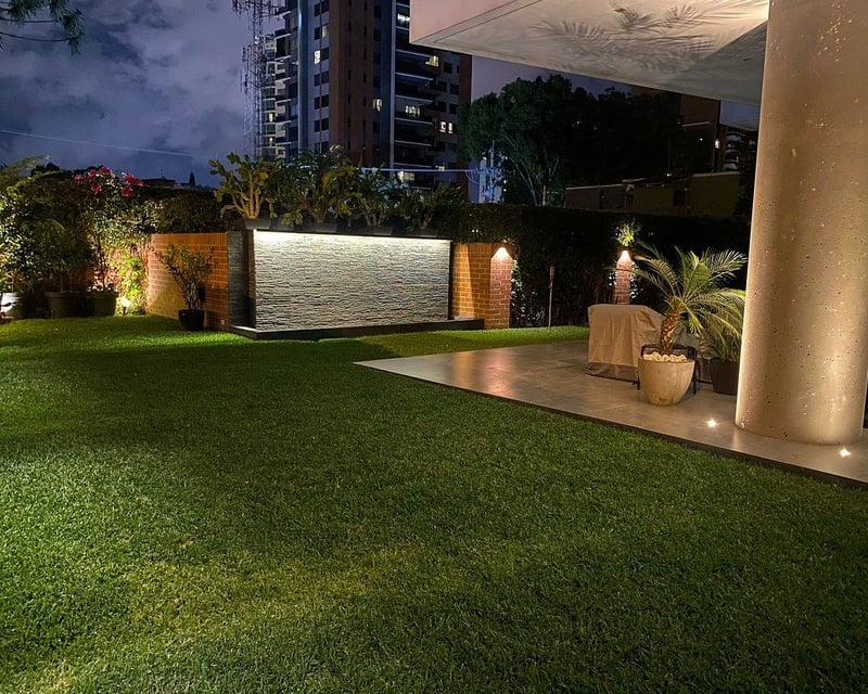 🌿 Apartamento Exclusivo con Jardín Privado en Venta , Zona 14