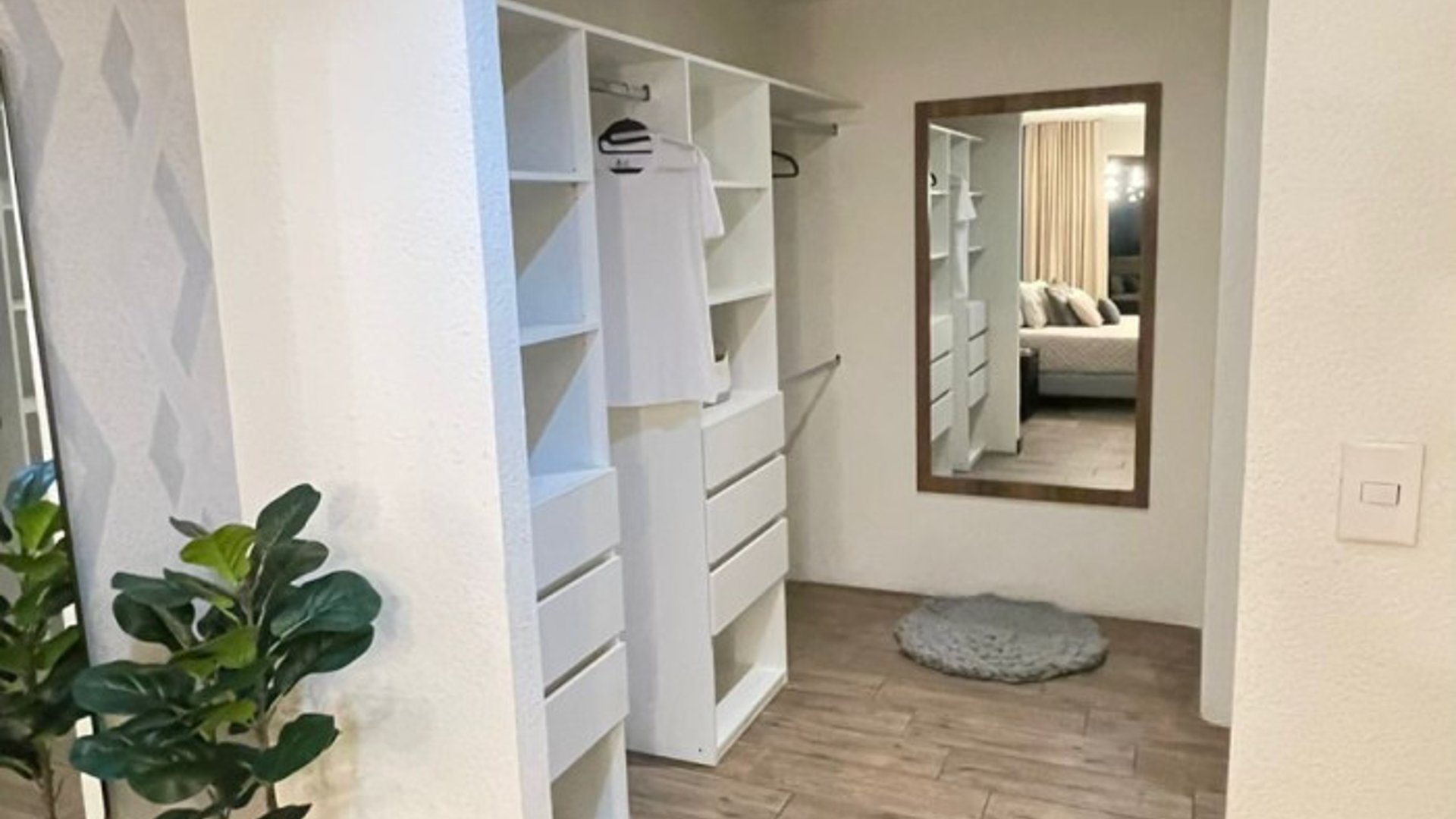 VENDO APARTAMENTO EN EVERO SAN MIGUEL PETAPA - Miniatura 3