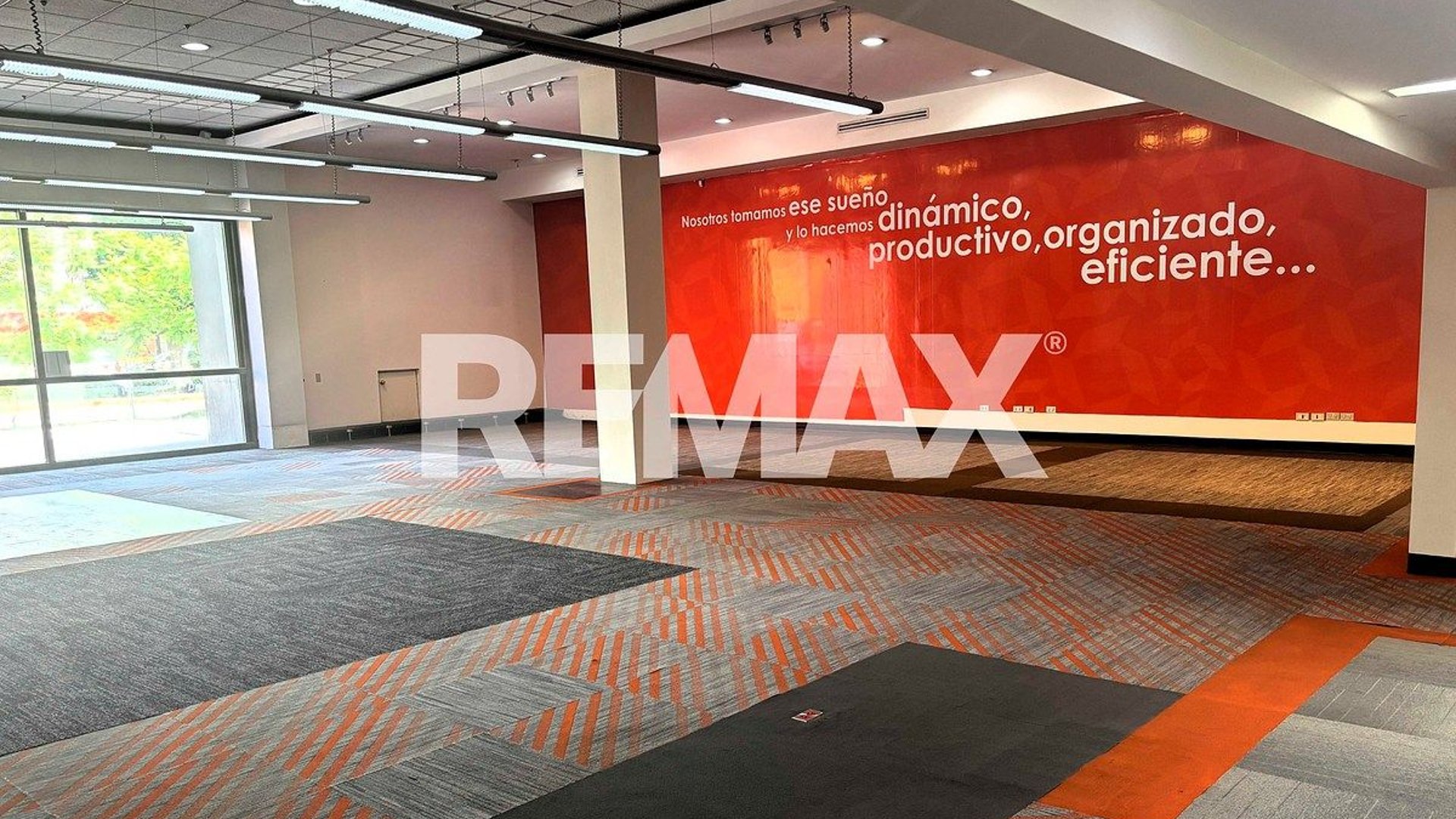 Local Comercial en Alquiler | Zona 10 - Miniatura 3
