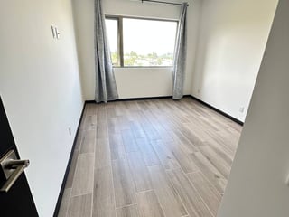 Apartamentos en renta en Edificio Segheria zona 14 - 3