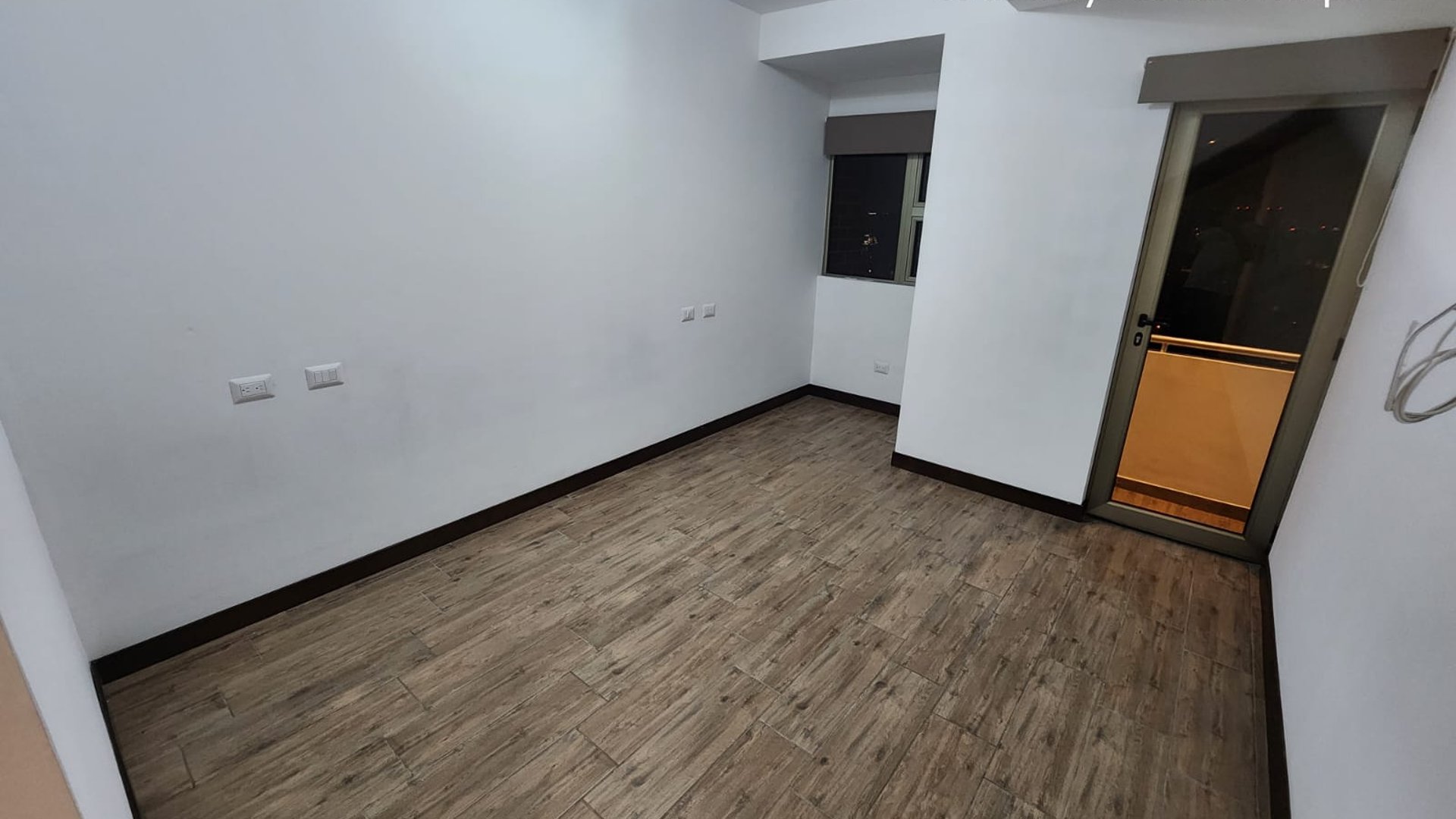 Apartamento en renta de 1 habitacion en zona 10 Ref-4891