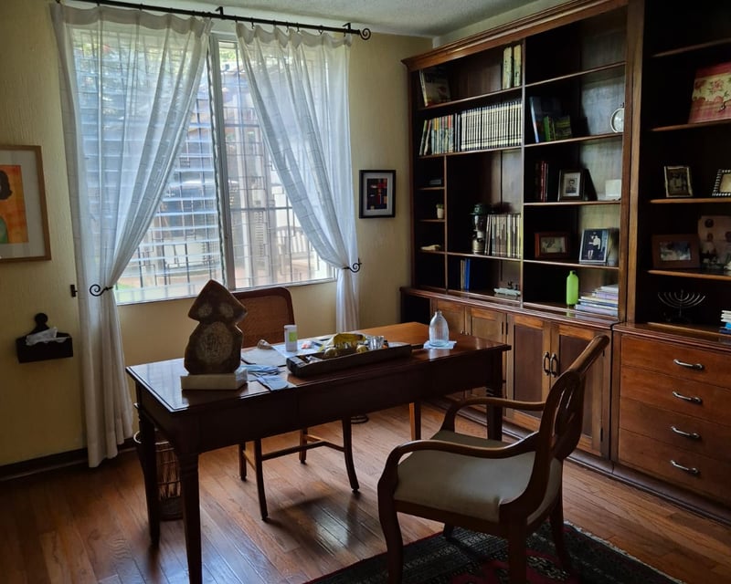 VENDO CASA 4 HAB Z.15 VALLES DE VISTA HERMOSA REF.6800  450M2 CONST, ESTUDIO, JA