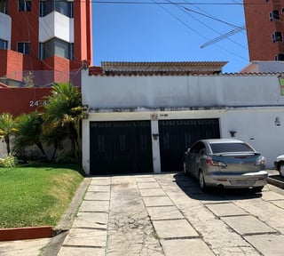 Vendo amplia casa en Zona 13