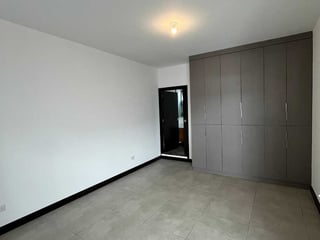 CASA EN VENTA EN LAS FUENTES ZONA 16 - Image 16