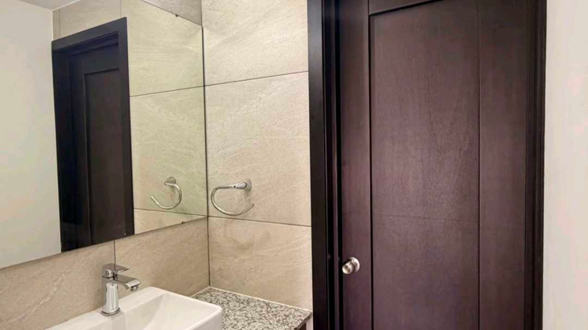 APARTAMENTO EN ALQUILER ???? Edificio Tres 15, Zona 13 - Miniatura 13