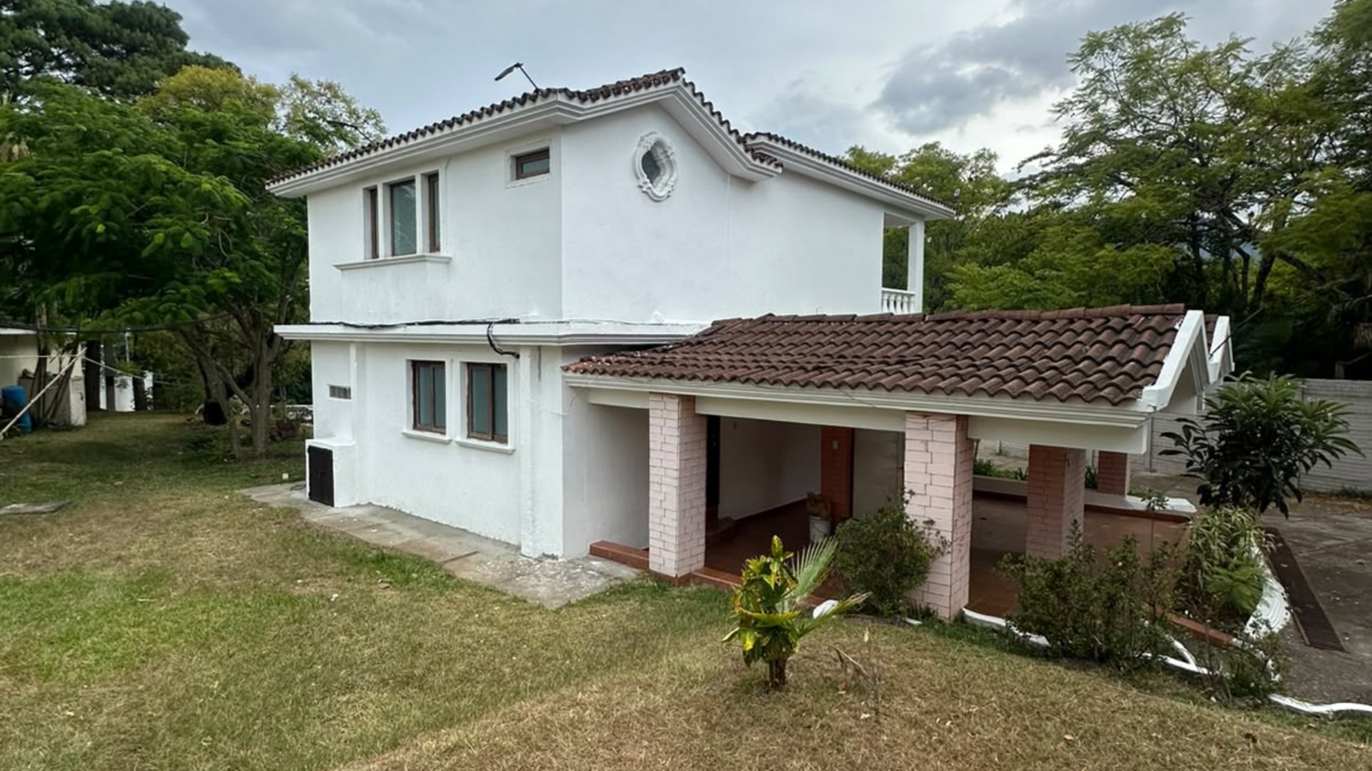 📍 CASA EN RENTA – 3 HAB | CONDOMINIO LAS CEIBAS | ZONA 08 DE MIXCO