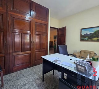 Oficina en Renta, Zona 10 (R9730)
