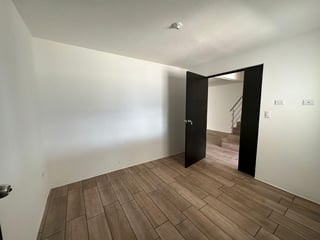 ALQUILER DE LINDA CASA - SECOYA DE ARRAZOLA, KM 19.5 CES - Image 7