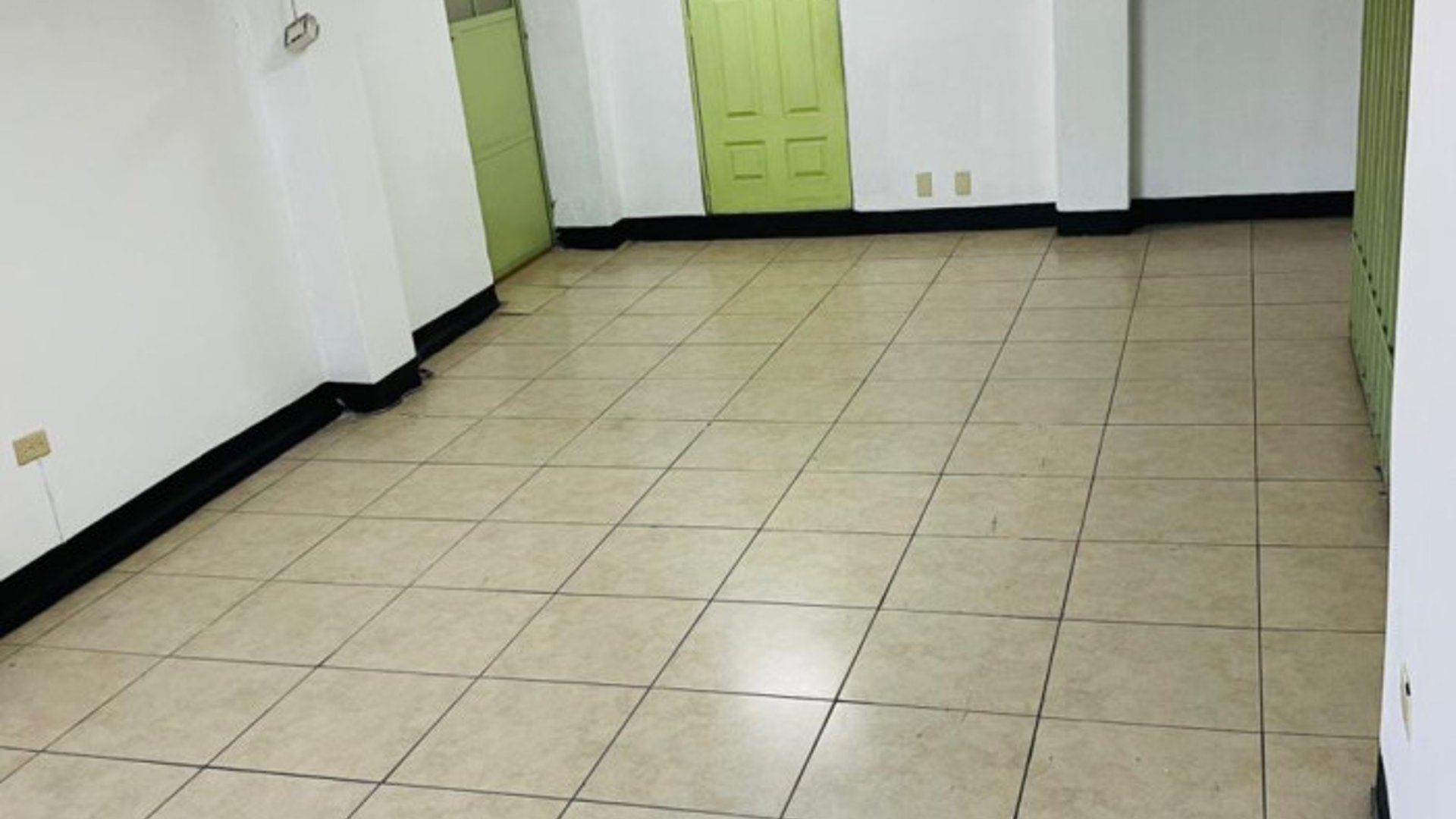 Edificio en renta zona 5 La Palmita - Miniatura 5