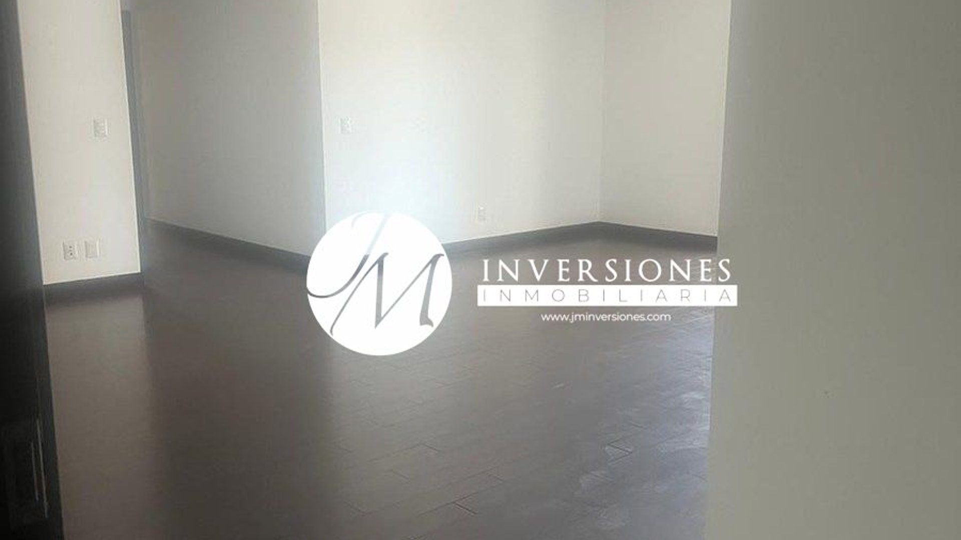 Apartamento en renta de 2 dormitorios en zona 14 - Miniatura 5